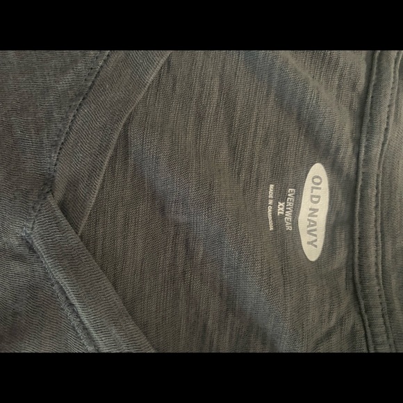 Women’s Dark Gray Old Navy V-Neck tee size xxl - Picture 3 of 3